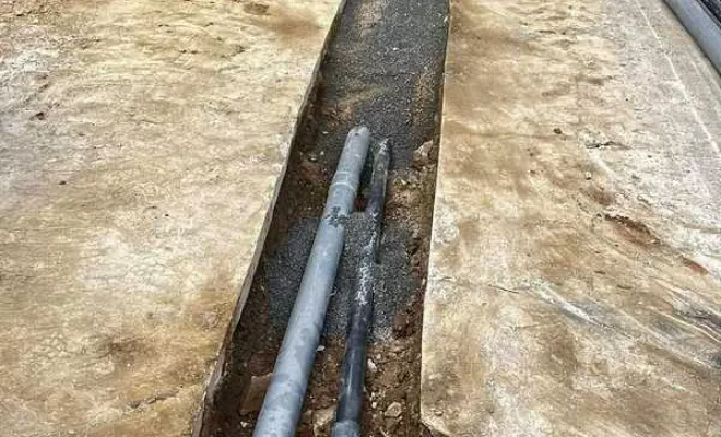 Travaux d'assainissement, Saint-Chinian, Occitanie Terrassement