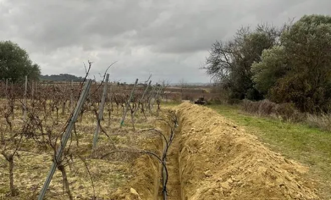 Travaux d'assainissement, Saint-Chinian, Occitanie Terrassement